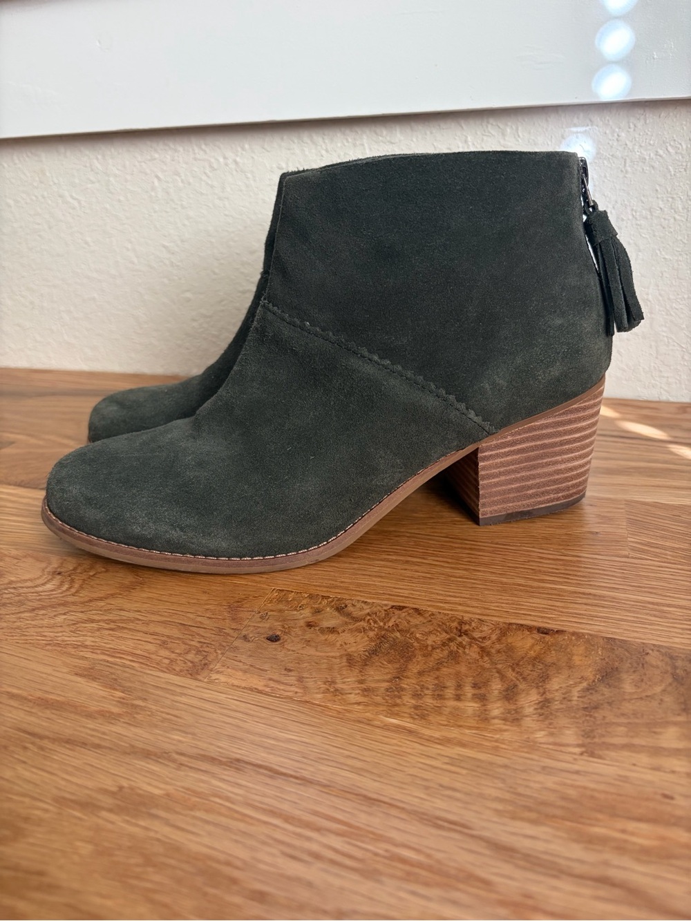 Tom’s Women's Olive Suede Ankle Booties - Casual Block Heel